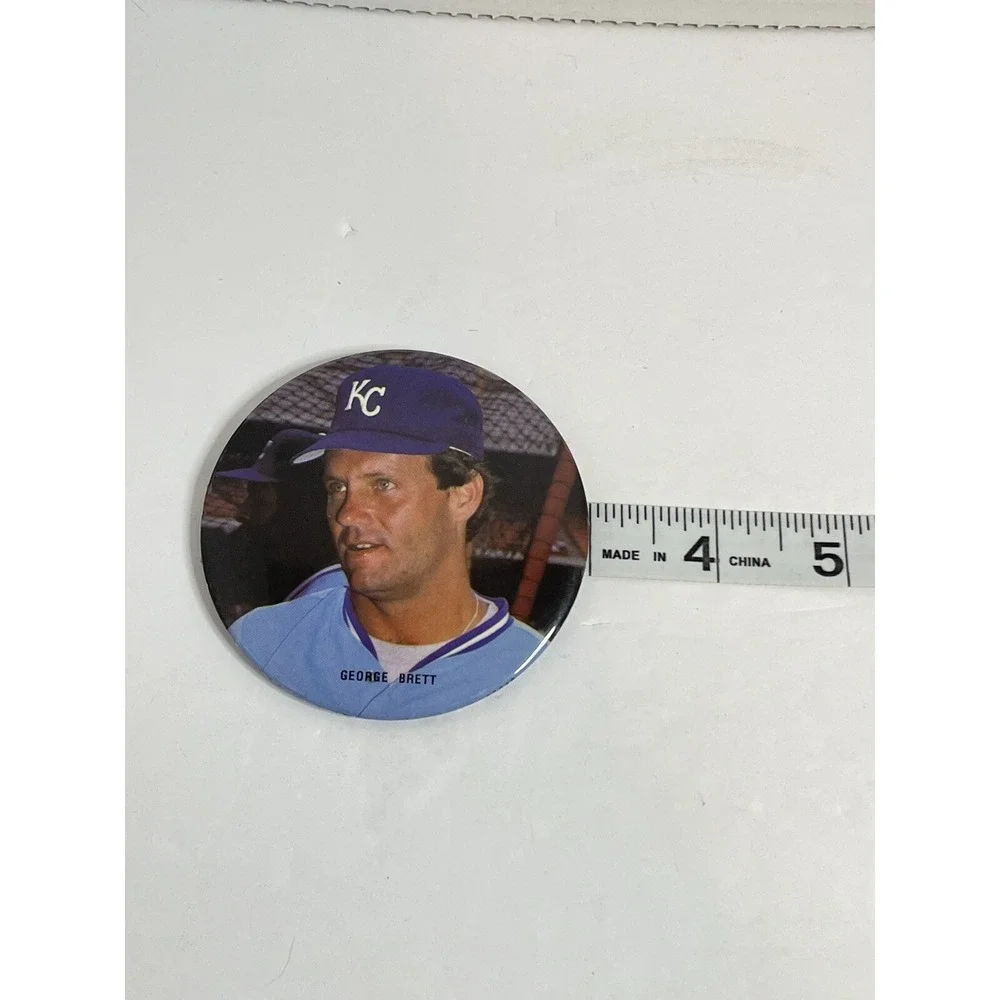 Kansas City Royal 70-80 George Brett Pin Major League Baseball Logo MLB Pinback